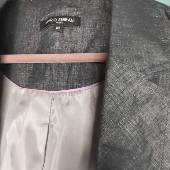 Cropped black blazer - Picture 7 of 9